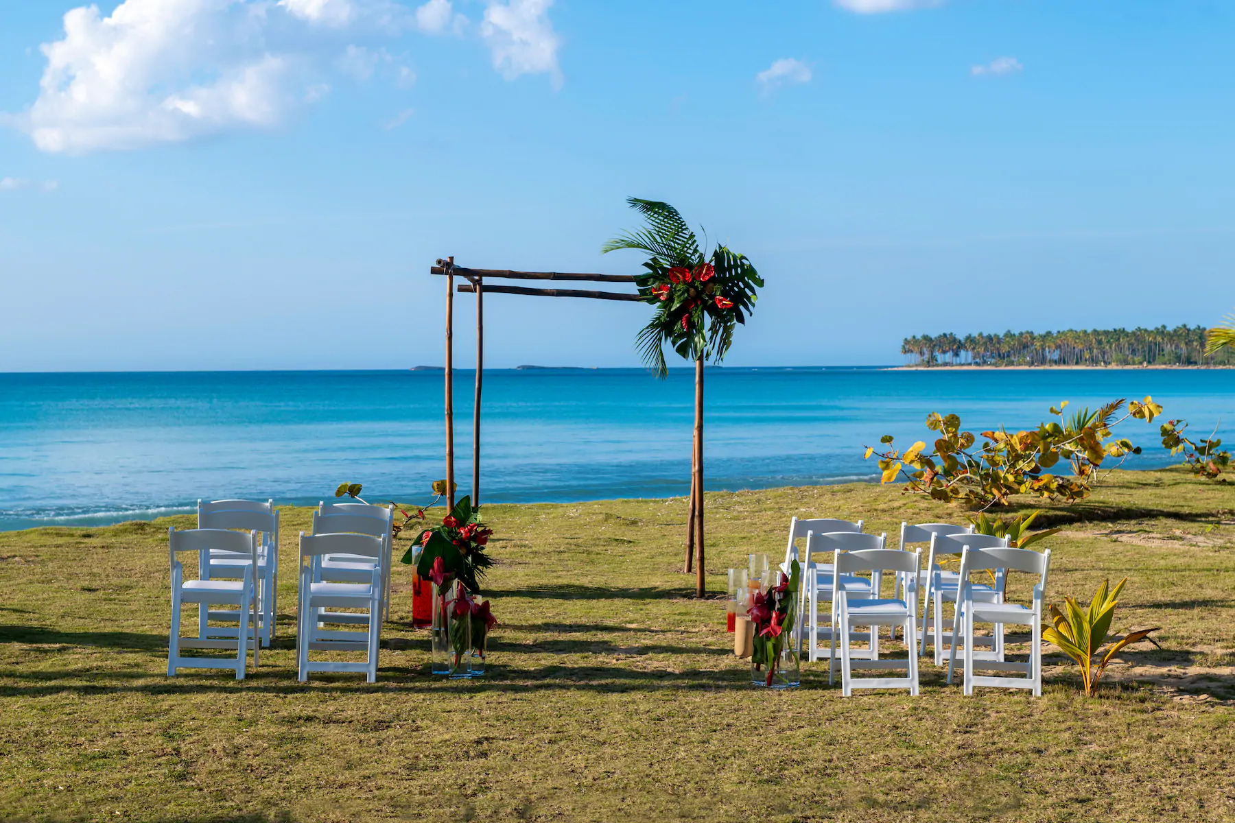 Book your wedding day in Viva Wyndham V Samana